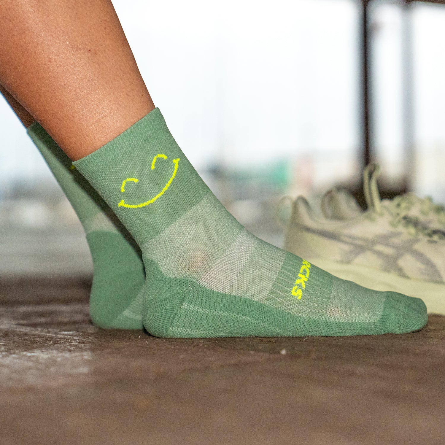 HAPPY MODE GREEN - CALCETÍN RUN ULTRALIGHT - Image 3