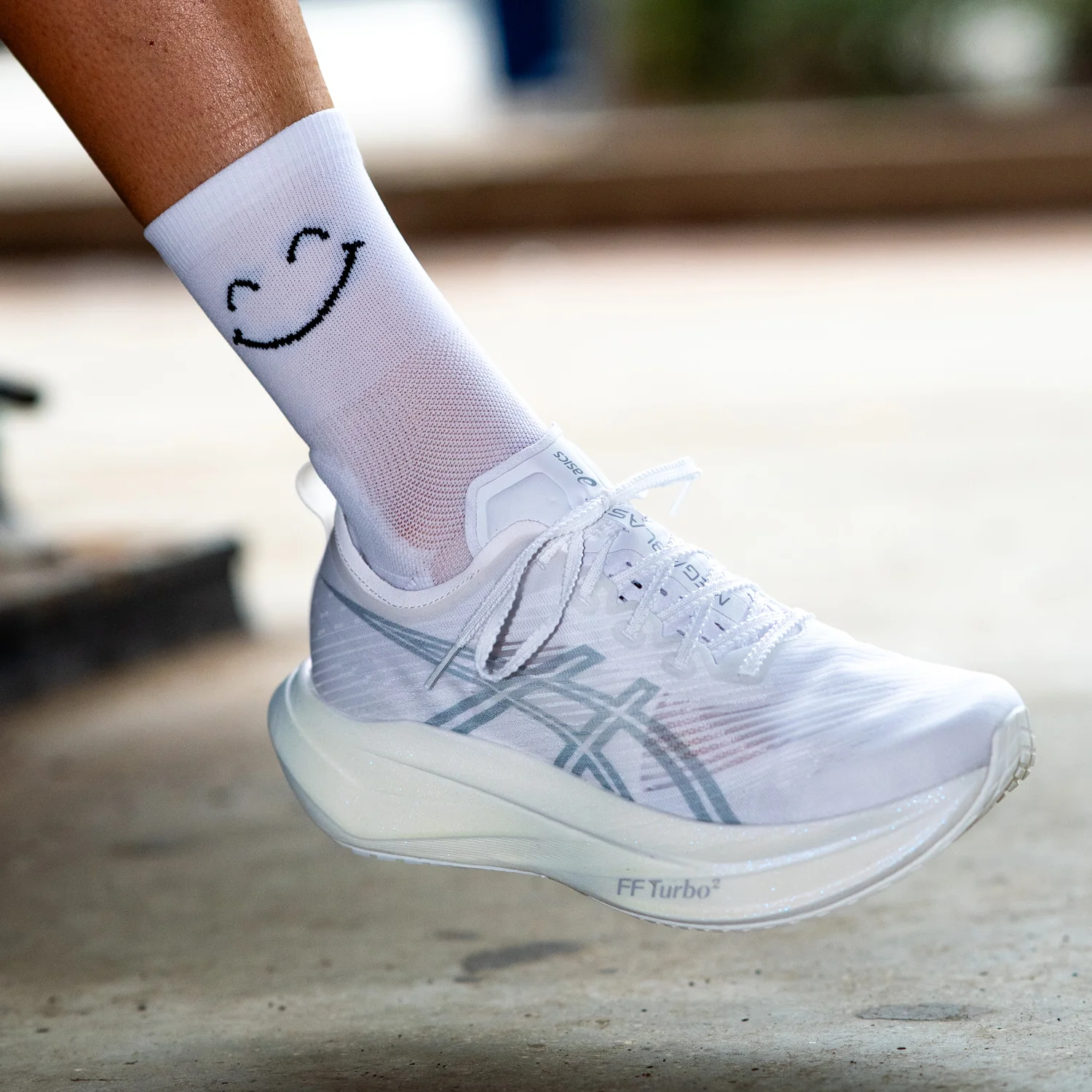 HAPPY MODE WHITE - CALCETÍN RUN ULTRALIGHT - Image 3